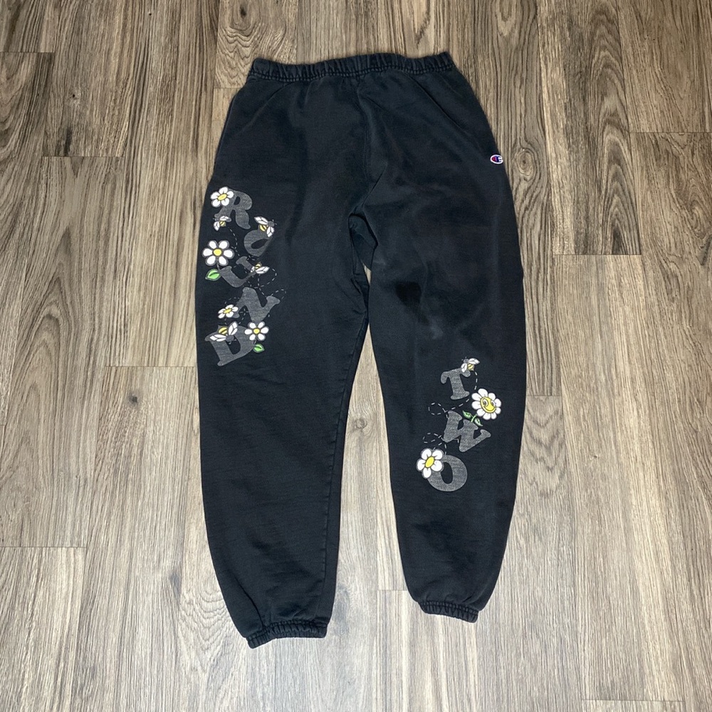 RoundTwo x Champion sweatpants
